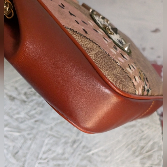 Coach × Keith Haring Kiss N Lock Handbag With matching  Tri Fold Wallet - Picture 12 of 16